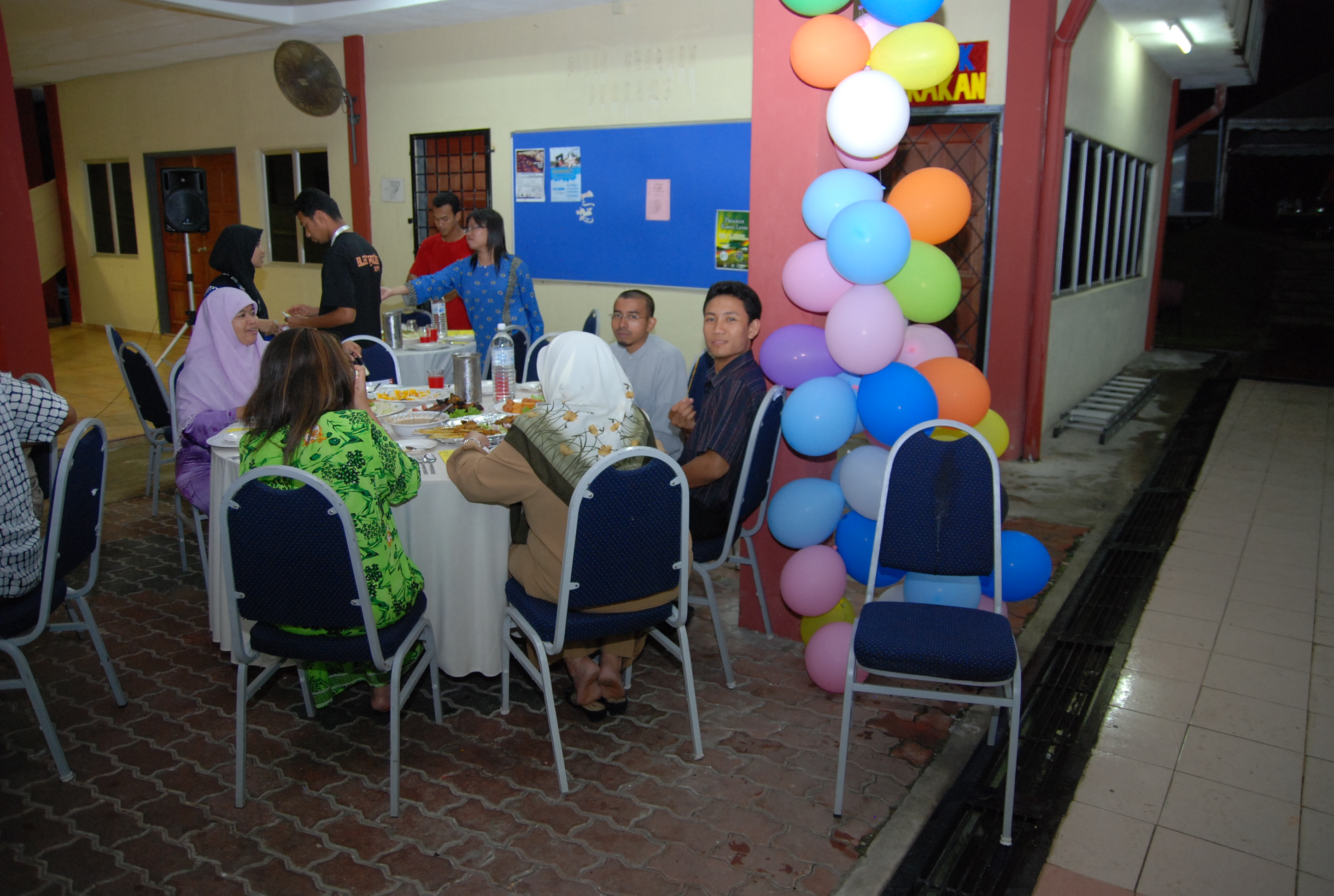 CyberNight09 082